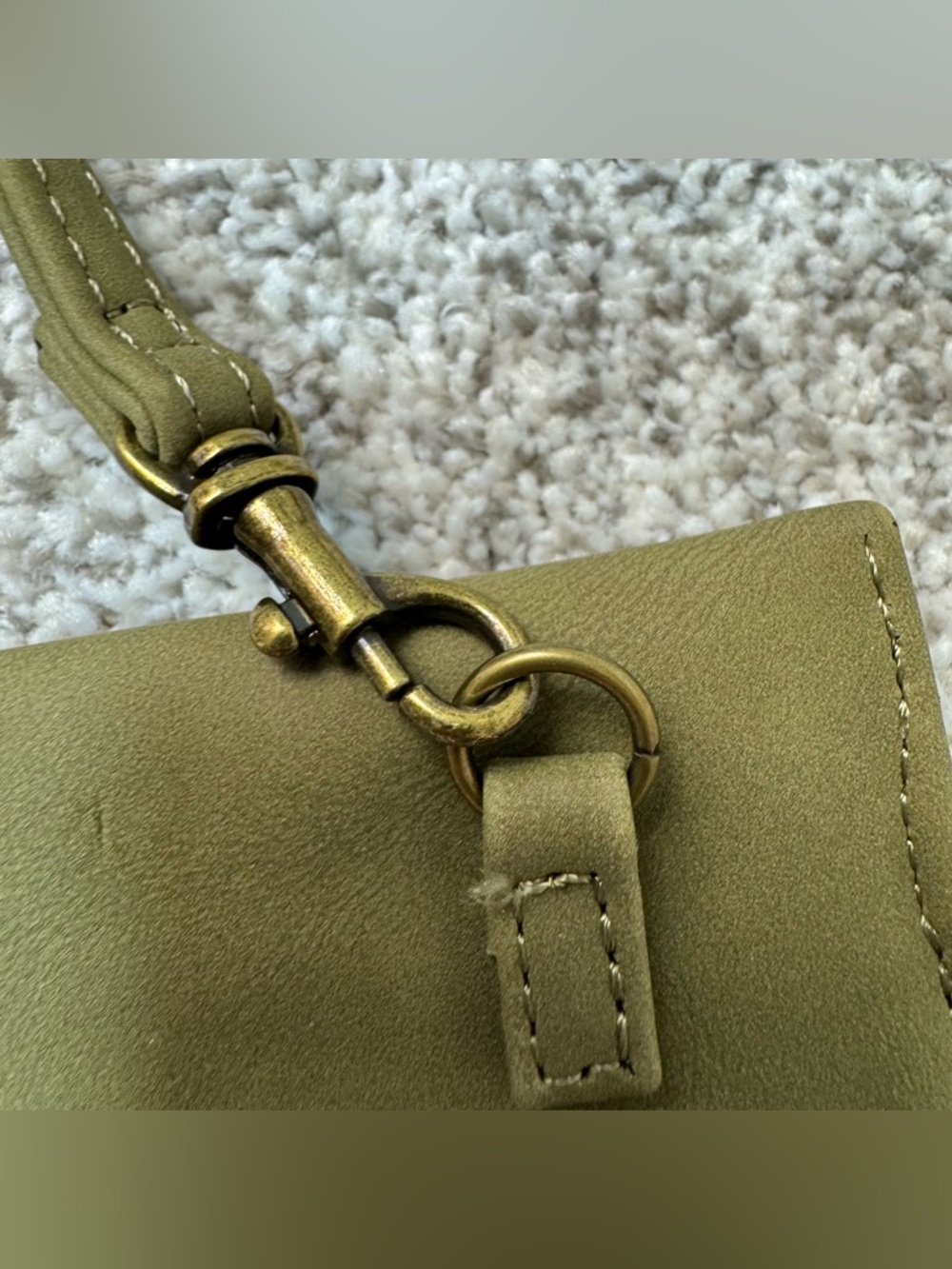 Universal Thread Olive Green Crossbody Wristlet Concert Ready - Picture 6 of 11